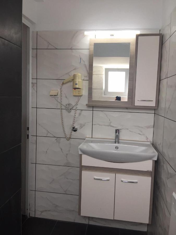 Calypso Hotel Липси Экстерьер фото